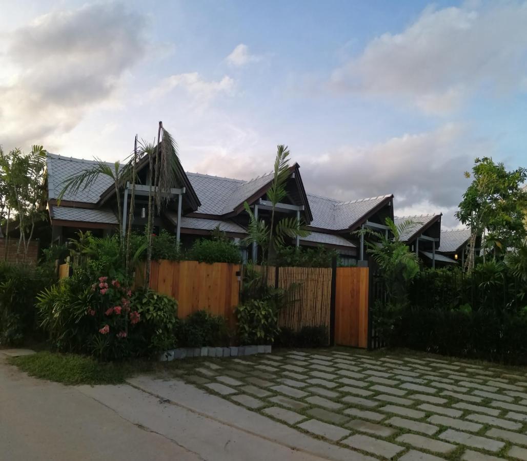 Hotel Jr Place Klong Muang Beach Zewnętrze zdjęcie