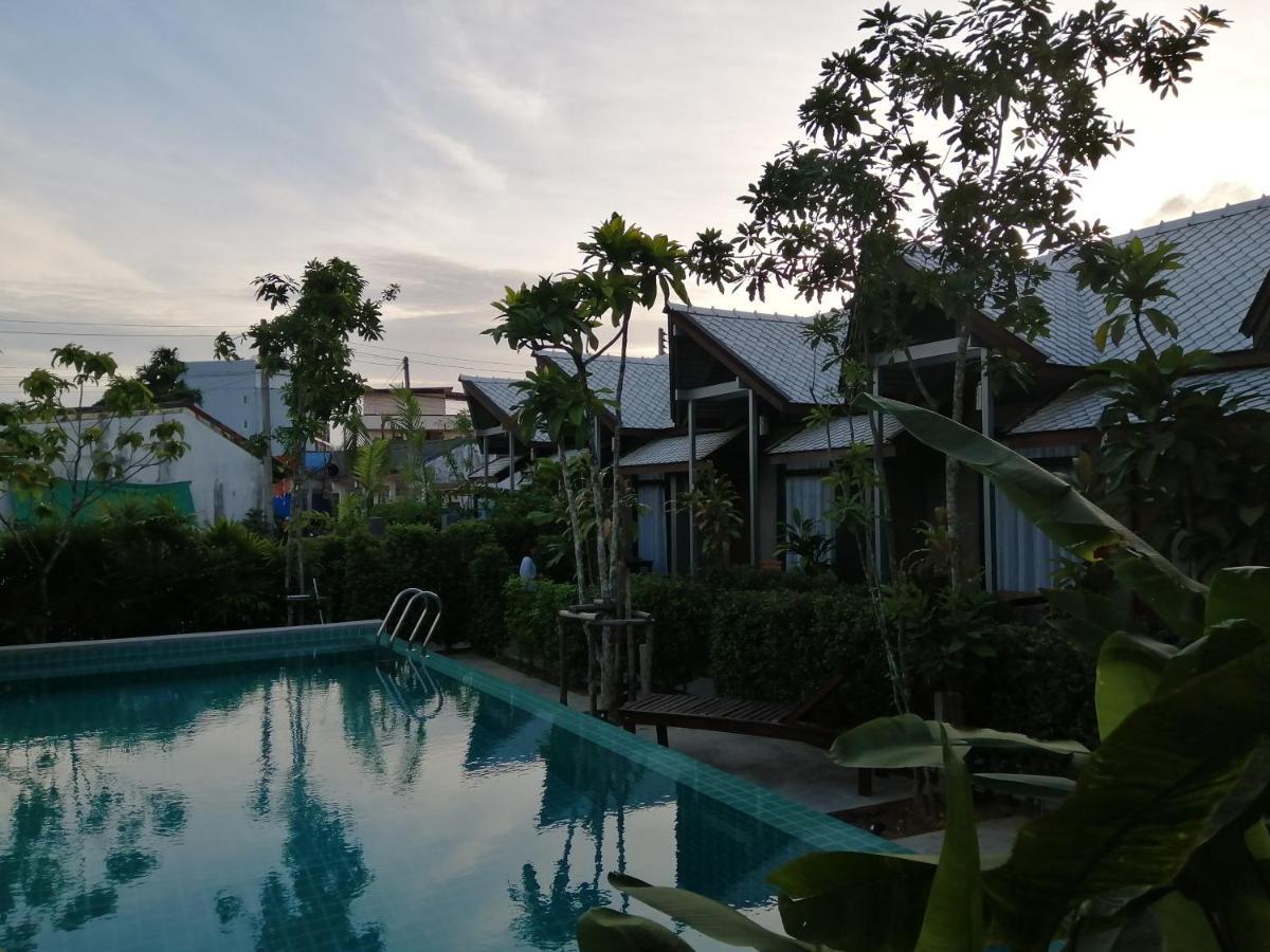 Hotel Jr Place Klong Muang Beach Zewnętrze zdjęcie